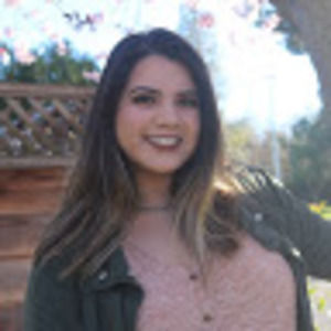 Meet your Posher, Raquel